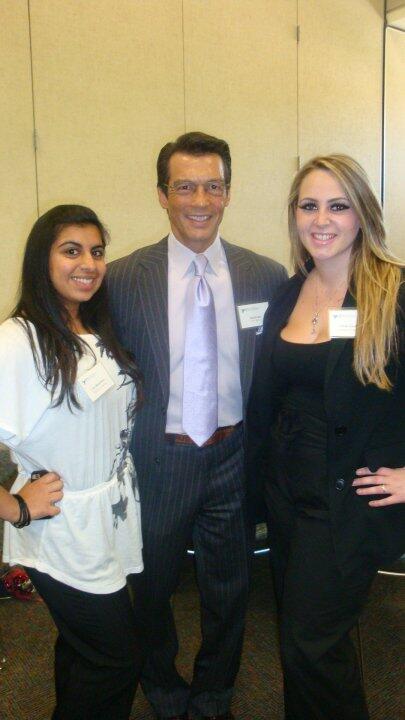 nicolelandfield's tweet image. #tbt with #davidono at #comday2010