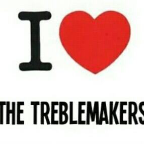 TheHitGirls's tweet photo. RT pour Bella  / FAV pour Treblemakers http://t.co/GwPwMO9uXr
