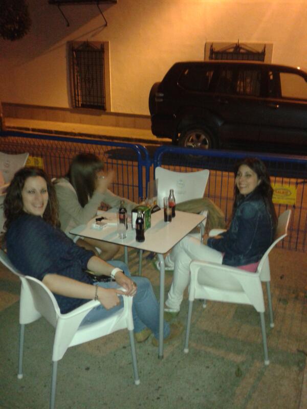 juanan_opc's tweet photo. Disfruntando de un capricho en el  @capricho_bar  @bealove6  @mariacostaf87 @markichuela  Gracias http://t.co/3Gk9VwPAhR