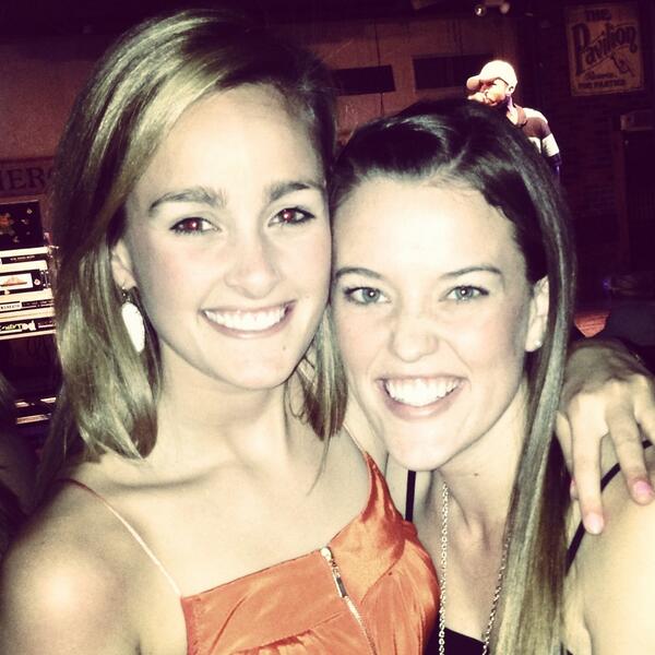 emgray224's tweet photo. happy birthday @sobrien11!!! so so thankful for you, you little singing diva http://t.co/Eej17mzzkH