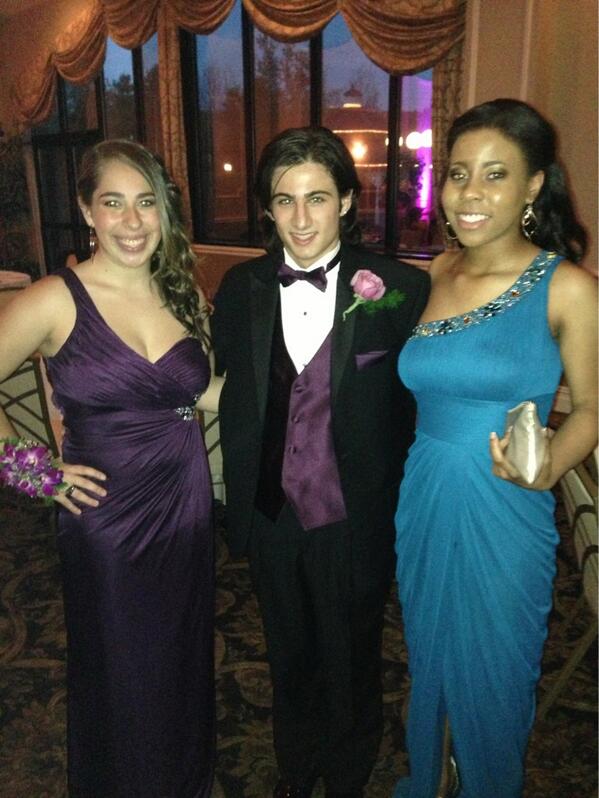 WillWisti's tweet image. #promnight2013 @col_cola @WilliamWisti @LoveeTiana_xO