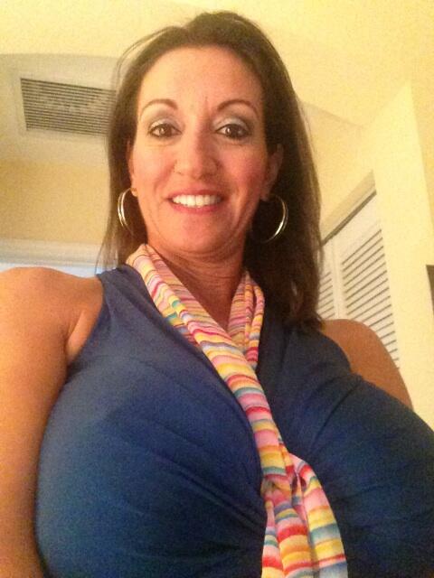 Happy Mother's Day to all you beautiful MILFs out there! http://t.co/M9rzE2lWl7