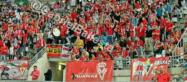 juventudgrana's tweet photo. Tómalo, dáselo @realmurciacfsad @Aficiongrana http://t.co/rIJS56lyk0