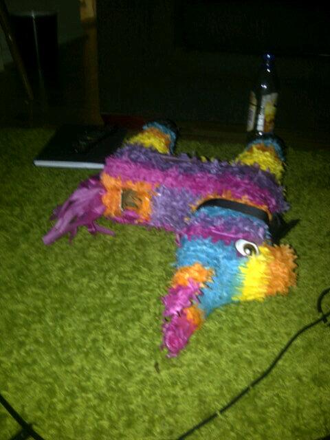 Buro Piñata tweet media