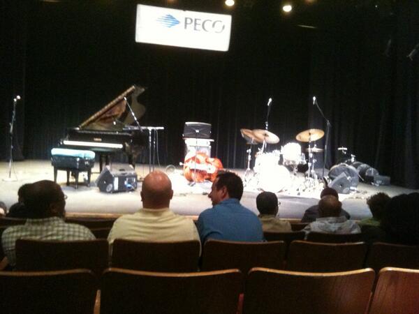 markmenm's tweet photo. Setup of champions. http://t.co/e85v4kn0Op