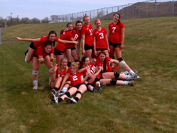 PGYVC's tweet photo. When you're 6-0, you can pose any way you want! #pgyvcswagg http://t.co/34vKpSfEoS