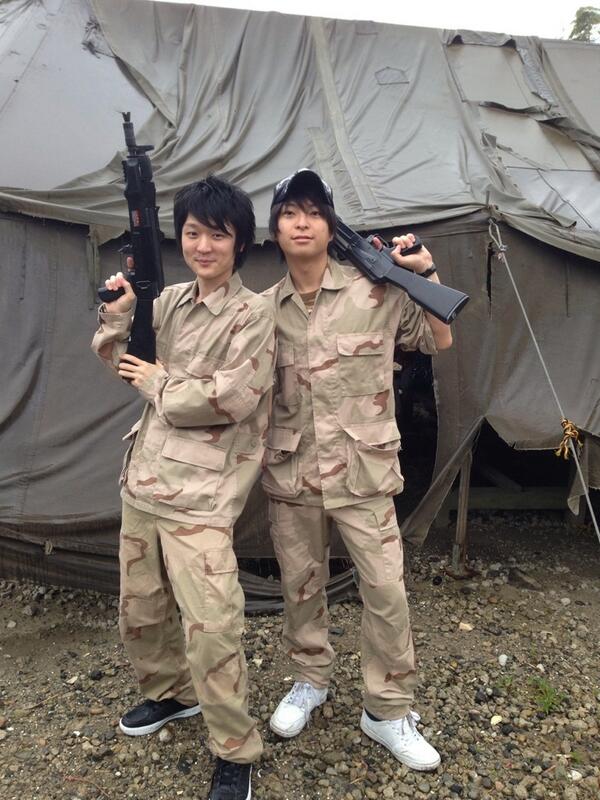 粕谷大介 در توییتر 昨日は柿原徹也さんと入江玲於奈とサバイバルゲームに行ってきました ゲームは楽しかったのですが 軍服がまるで着こなせませんでした 参加者130名の内 間違いなく一番着こなせていませんでした なんか僕だけパジャマみたいでした Http T Co