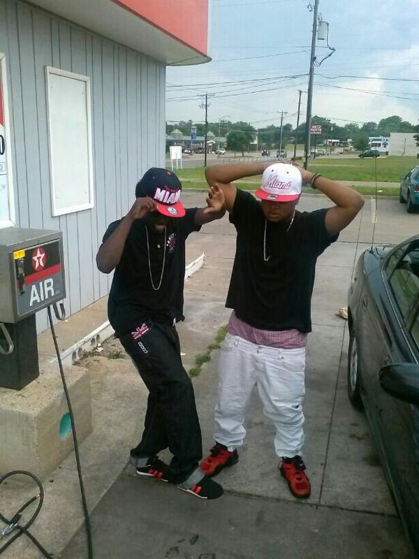 trynagetsign's tweet photo. O yea http://t.co/SPPeva7Plk