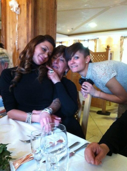 Auguri mamme, in particolare alla mia che amo alla follia http://t.co/HXoS0QAfJk<a href="/tag/badboy"class="tags"><span>#badboy</span></a><a href="/tag/tcbbassano"class="tags"><span>#tcbbassano</span></a><a href="/tag/notorius"class="tags"><span>#notorius</span></a>
