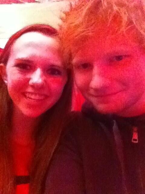 TSwiftNZ's tweet photo. Ed and a fan in Club Red tonight #RedDC http://t.co/iE6ahC1p4V