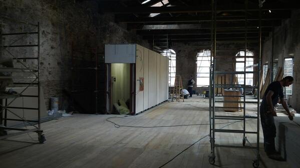 ImaginaryFact's tweet photo. ...and here's a behind the scenes look at the construction of the SA Pavillion in Venice.... Getting there slowly! http://t.co/Vgzb5qA2qk