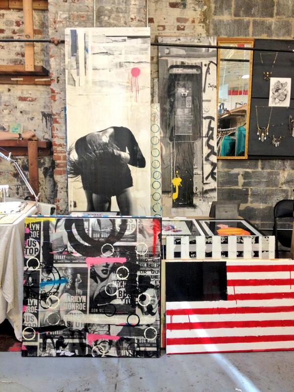 UrbanArtCol's tweet photo. @UrbanArtCol goes to @brooklynflea till 7. Come by with chocolate. http://t.co/Vg9tAsSaoO