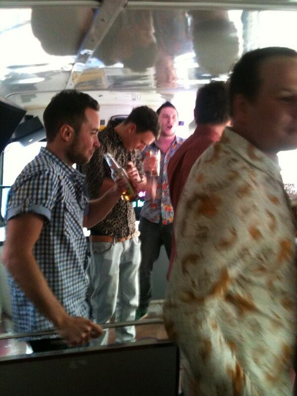 davidmordue5's tweet photo. @Mattharrinufc @craigwood91 @19ctsmith91 @andystott1 @patchy155 @seanwood99 #partybus #rockthebus http://t.co/yeliSPmSoz