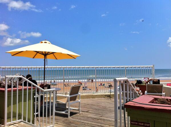 MarcyDillon's tweet photo. Daytona rocks! http://t.co/qSOYwMsQjG