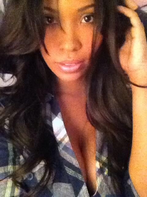 Ok end of the photo blast.... I love u guys! Xoxo http://t.co/AzVY2bx3Ym<a href="/tag/kyumiami"class="tags"><span>#kyumiami</span></a>