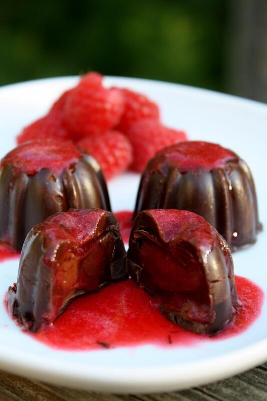SanditonSweets's tweet photo. Happy Mother's Day, @sanditonca! Bring mom in today, &amp; we'll treat her to one of our  famous raspberry truffles! http://t.co/b2uJ7omfHw