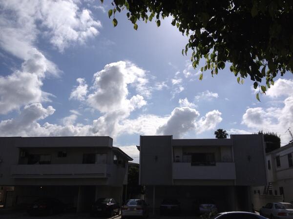 JazzfunkJimmy's tweet photo. Gorgeous sky in LA after a storm last week. A storm is a good thing http://t.co/Gw9RaqvmlH