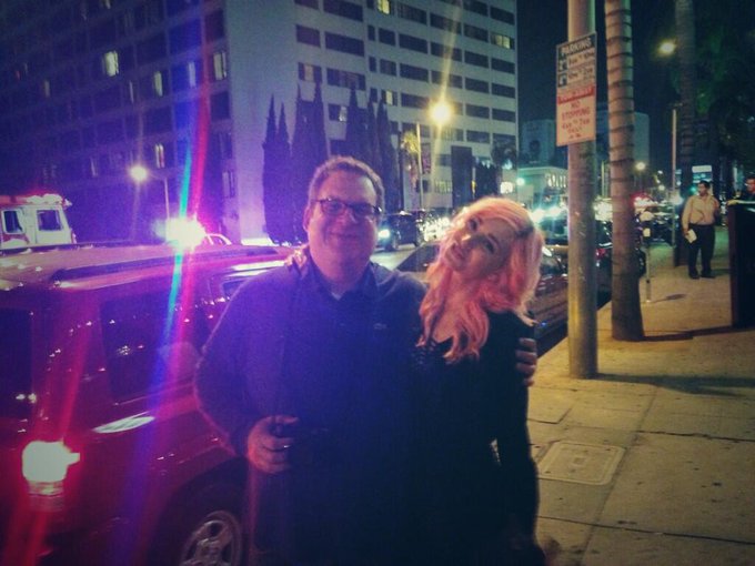 Met the lovely @jeffgarlin last night at the @TheComedyStore http://t.co/QpNcPq3uI2<a class="tags" target="_blank" title="On Twitter" href="/?out=eyJ0eXAiOiJKV1QiLCJhbGciOiJIUzUxMiJ9.eyJpYXQiOjE3MjA1NTk5NTksImlzcyI6InR3cG9ybnN0YXJzLmNvbSIsIm5iZiI6MTcyMDU1OTk1OSwiZXhwIjoxNzUyMDk1OTU5LCJyZWRpcmVjdF91cmwiOiJodHRwczovL3R3aXR0ZXIuY29tL2plZmZnYXJsaW4ifQ.h1wraYgN5jfdAZ2cmEFRuDVGf3T39f5o2tZuKelObC6tNSVjiRFEg2ZAmxFv604Q578TsdtGsh0VekH7wl0Asg">@jeffgarlin</a><a class="tags" target="_blank" title="On Twitter" href="/?out=eyJ0eXAiOiJKV1QiLCJhbGciOiJIUzUxMiJ9.eyJpYXQiOjE3MjA1NTk5NTksImlzcyI6InR3cG9ybnN0YXJzLmNvbSIsIm5iZiI6MTcyMDU1OTk1OSwiZXhwIjoxNzUyMDk1OTU5LCJyZWRpcmVjdF91cmwiOiJodHRwczovL3R3aXR0ZXIuY29tL1RoZUNvbWVkeVN0b3JlIn0.5qQ73vLCNen5l-kmXveZnvtn2SSKakUfWe9dRpHY6IDo7UrjbpiBoD7sKN_4-IDuFf-A15IMkIpoCyA_zZKWbA">@TheComedyStore</a><a href="/tag/covfefe"class="tags"><span>#covfefe</span></a>