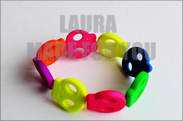 LAUMADEFORYOU tweet picture
