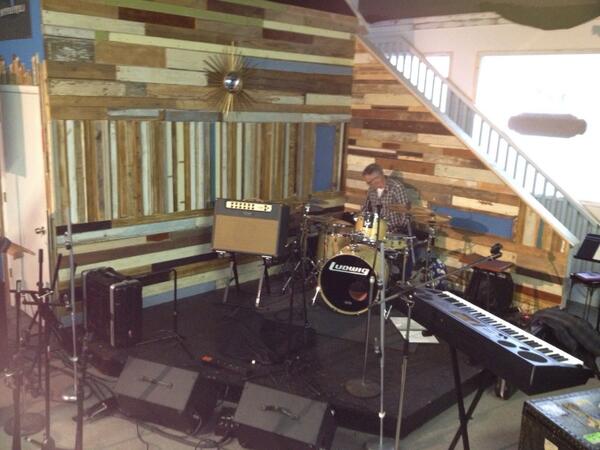 rock4therock's tweet photo. 490 Live rocked out at The CupBearer last night! Follow our worship band on Facebook! http://t.co/9ALosJg3tw