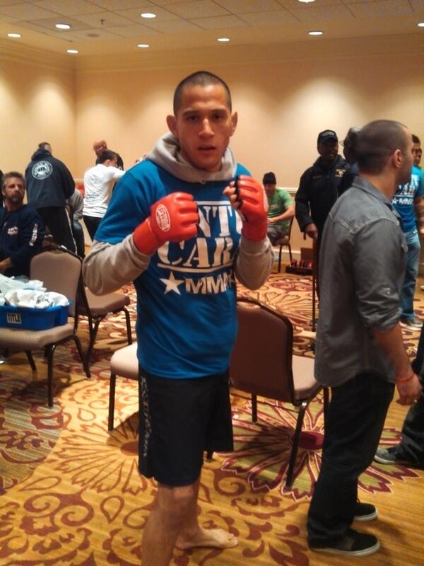 ajspoza's tweet photo. @JaneEstioko_ush thank you @EnTuCara1 for sponsoring @EL_LOBO155 we may not have won this one. But he will be back!! http://t.co/CI7BvtAdmh