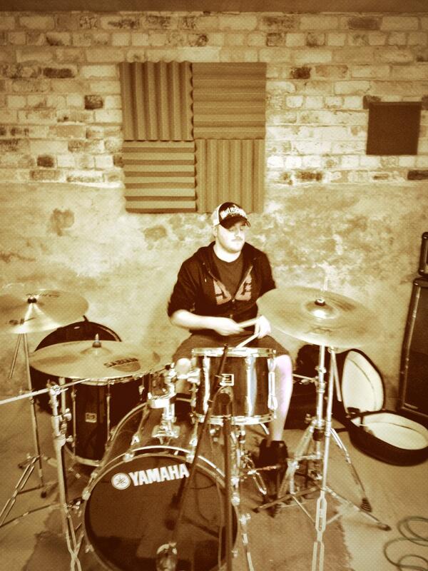 followthefallen's tweet photo. I'm just a drum machine ( to the tune of love machine) @jayalexander89 #FTF13 http://t.co/Vmh9ZWhhgX