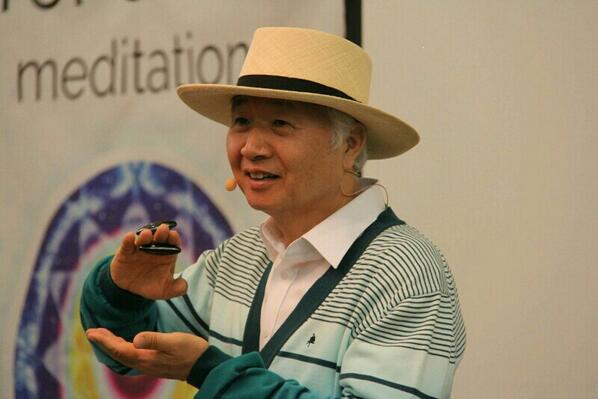 저는 요즘 생명전자의 원리를 영상으로 만든 '체인지'다큐 시사회 및 강연을 위해서 미주 전국 투어를 시작하였습니다
이번 투어가 모두의 건강과 행복을위한 작은 변화의 계기가되기를 바랍니다