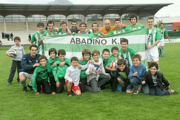 abadinoke's tweet photo. El primer equipo del Abadiño K.E asciende a Preferente http://t.co/QXSPOZFJ5F