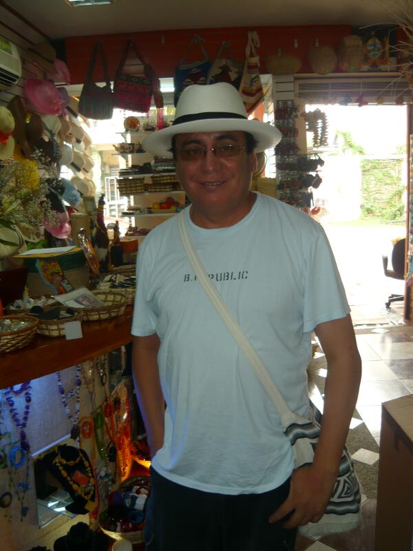 alexthon's tweet photo. Montecristi, Ecuador http://t.co/0fC96kblrM