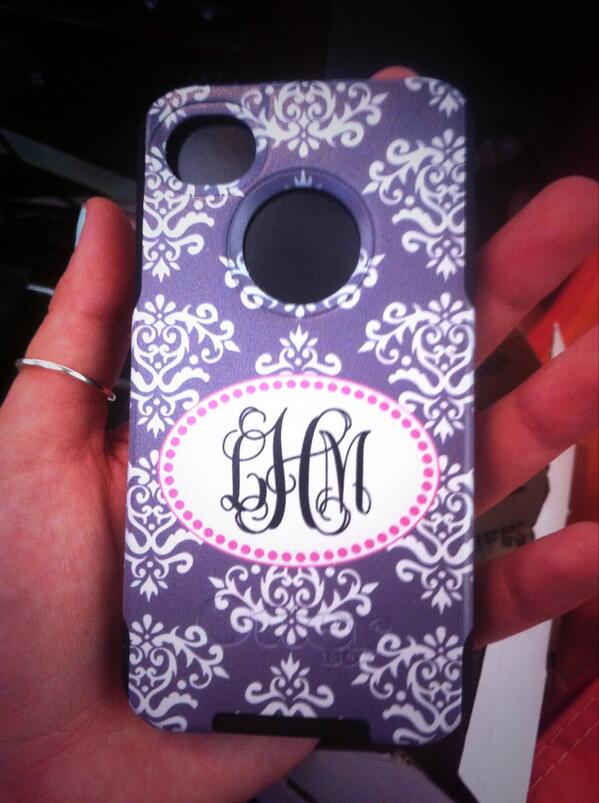 lindseymadisonh's tweet photo. I'm pretty much obsessed with my new phone case! #monogram http://t.co/Mkszgl3Kv6