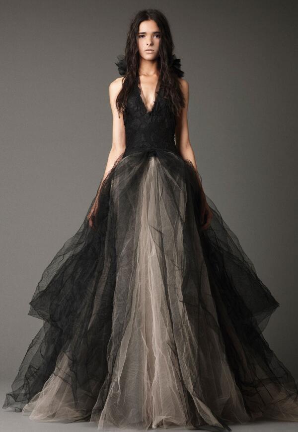 sokhonnn's tweet image. Want! Want! Want! #verawang #Fall2012 #weddingplanning