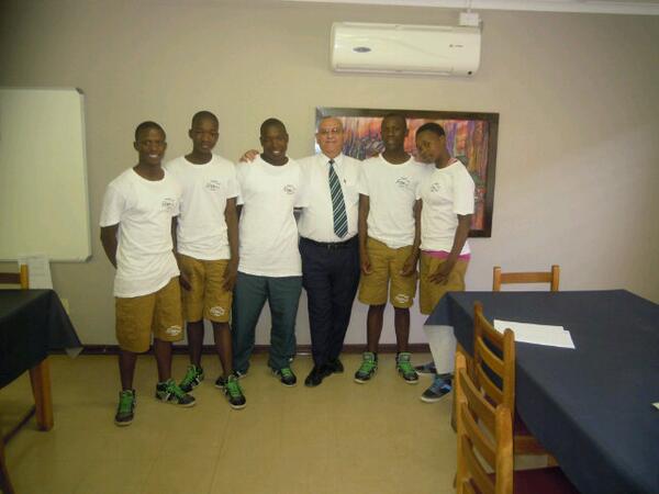 SiheAJ's tweet photo. Me n my team mates at calton high school with the principal http://t.co/8PiAyB885R