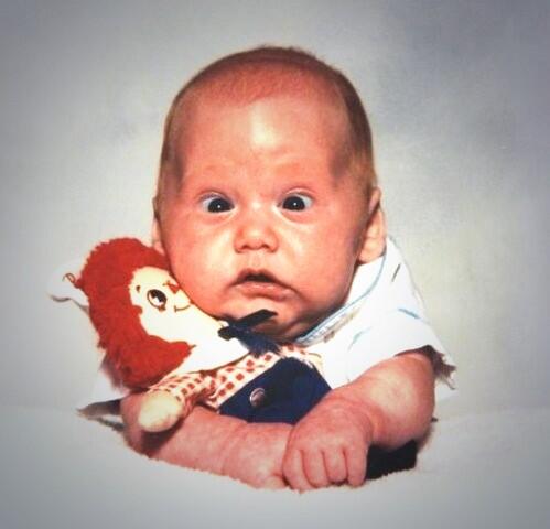 cocomoley's tweet photo. @EmzoRego you down to a T! I need me some study motivation! I feel like this baby right about now! #helpmomo http://t.co/z8XiEbfAOl