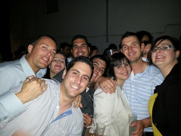 millanrute's tweet photo. Amigos al poder ..jjjjjj http://t.co/VB8kI9fQ2L