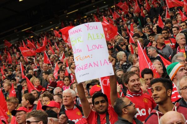 CastleLagerTz's tweet photo. Ujumbe kwa Sir Alex Ferguson kutoka Tanzania. http://t.co/ttg3tV5qkx