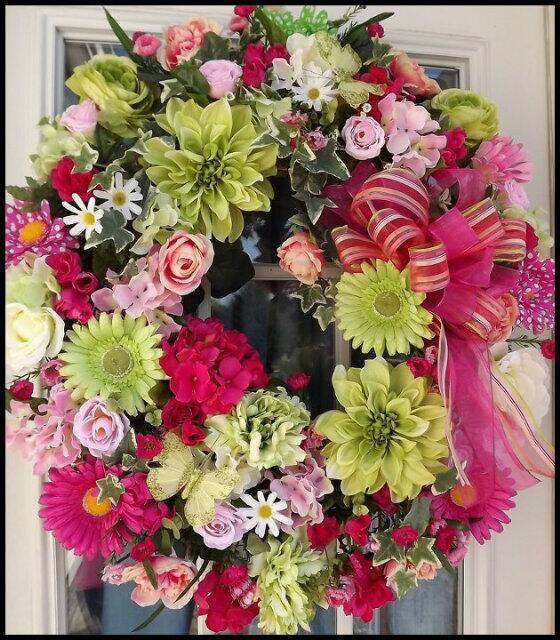 VioletteFairy25's tweet photo. @ChirpyBebo2010 Happy belated birthday dear Gayle <3 Hope it was wonderful! Much love always, from me and kiddos xxx http://t.co/U4ai2OGREA