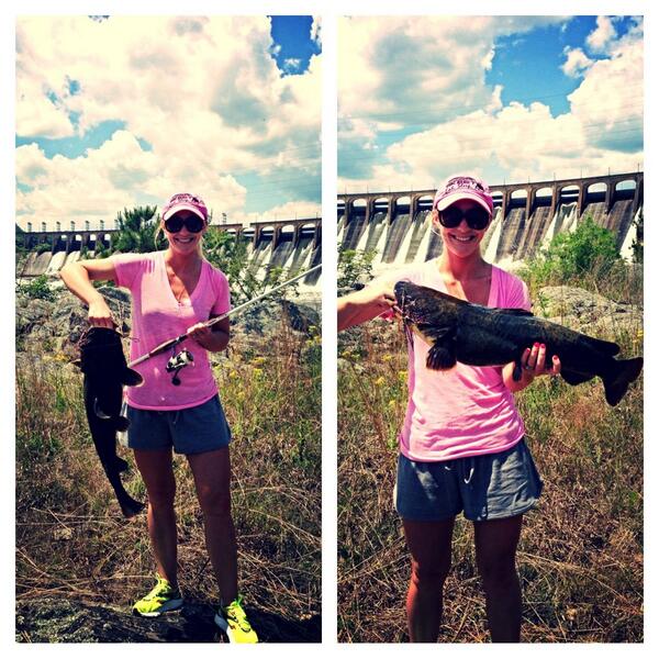 blondeblooded's tweet photo. My catch below the Dam in AL! It's not a bass, but it was still fun to catch! @JaredMillerBass @BASS_nation http://t.co/m2eIhs5UjQ