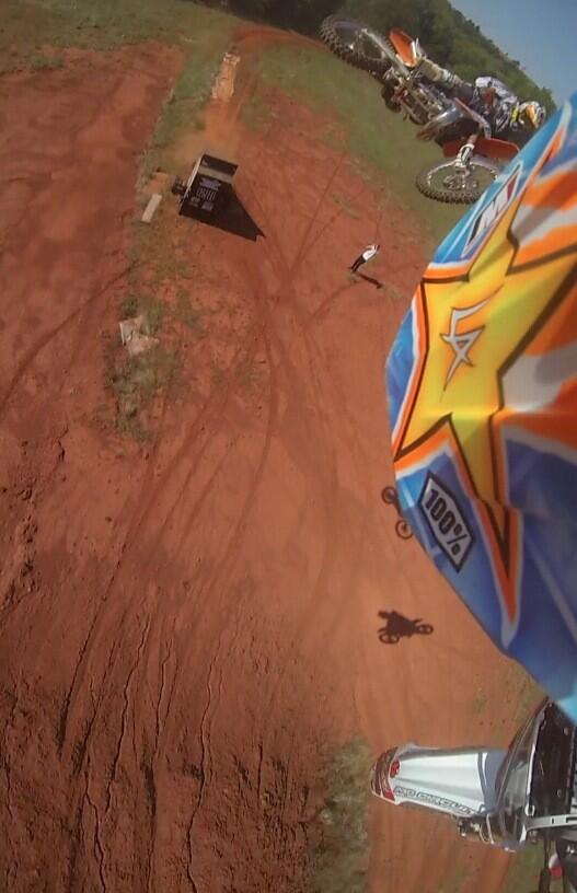 bq365's tweet image. This shot blows my mind! @cowboykenny690