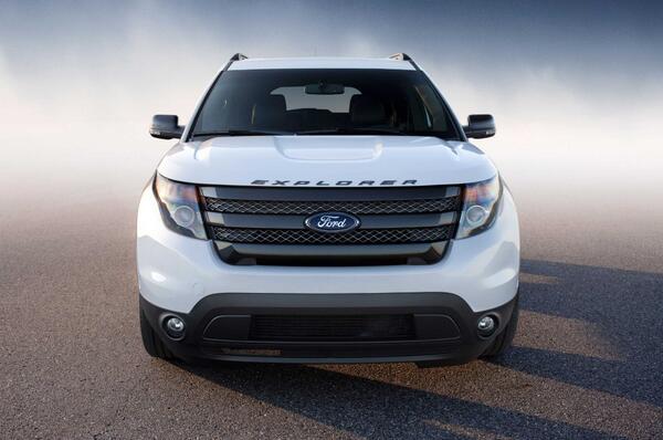 ToDriveWriters's tweet image. Review: Explorer Sport a welcome addition to #Ford lineup. #fordexplorer bit.ly/126zS5R