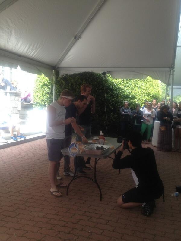 GUGS_Georgetown's tweet photo. Burger eating contest coming to you live from red square... http://t.co/qFJESFTJTx