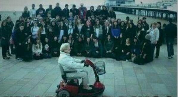 69Jennings's tweet photo. Fuck your photo. I'm late for Bingo! http://t.co/JR3B6STLvc