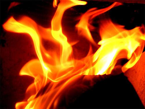 RalphLOTF2's tweet photo. Keep our hopes of return alive! Keep this fire alive and burning! http://t.co/R7e9Kkth9E
