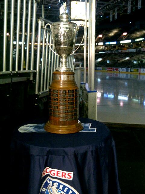 What they are playing for. #JRossRobertsonCup