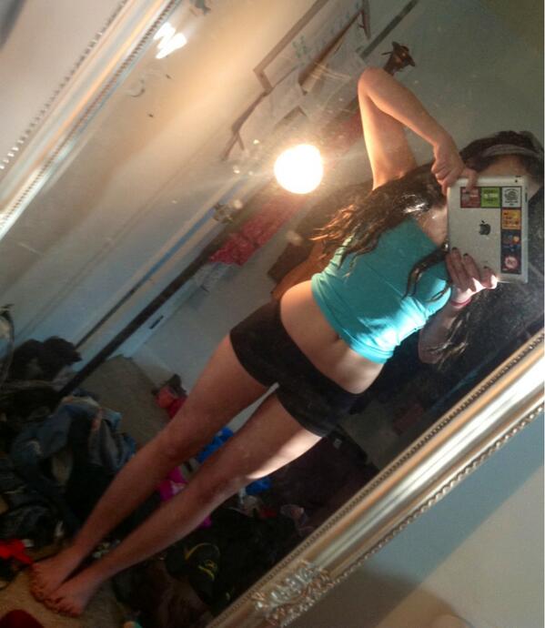 christine_april's tweet image. Week 12 :) 130lbs #UGWReached #SweatAndTears #Recovery #EatCleanTrainDirty #AlmostFitForSummer #HardWorkPaysOff