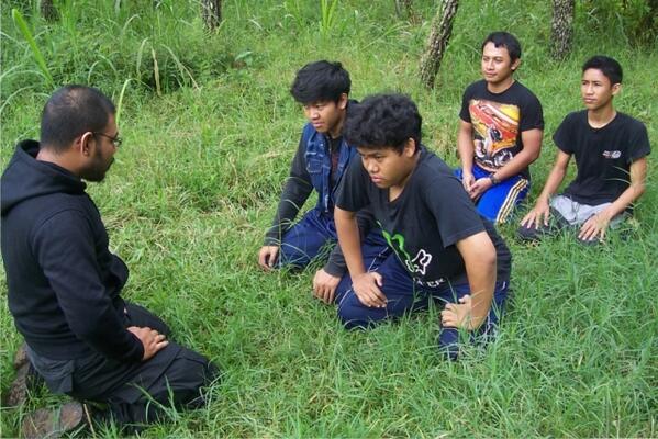 mitsu_tomoe's tweet photo. lumayan sakral nih.. @Akuma_Ontohod, @changore, @RenoAfyadi, @AlfiadiR, @Akbarsny http://t.co/CR9FFPP83d
