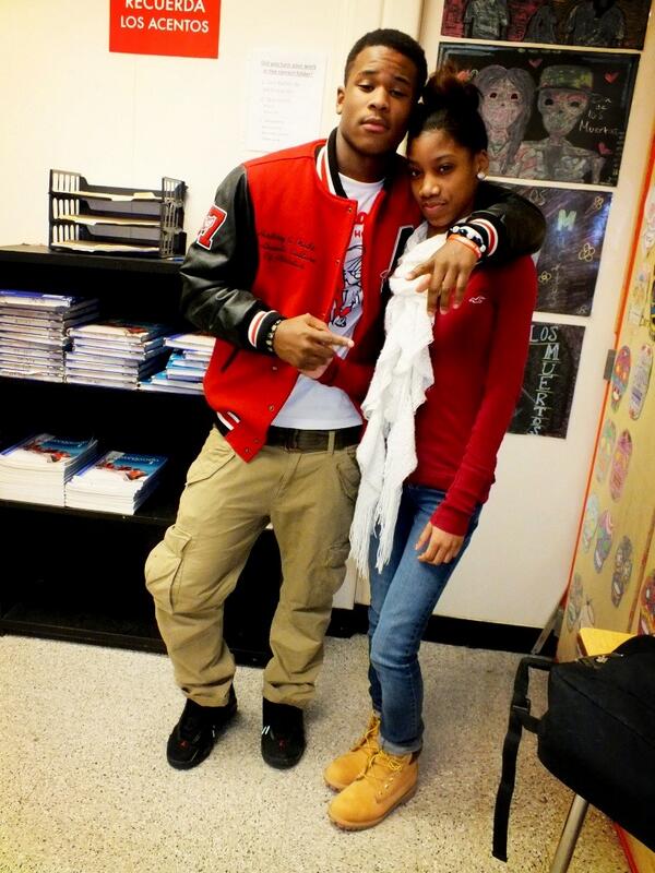 Scoop_mvp's tweet image. Me and @Desiree_Jaquise was thuggin #KindaOld