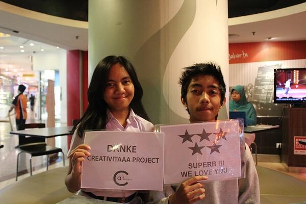 creativitaaa's tweet photo. kalo ini ( SUPERB ) dari ketua dan wakil ketua @GorParty013 . we love you too : ) http://t.co/YjCu9RTCli