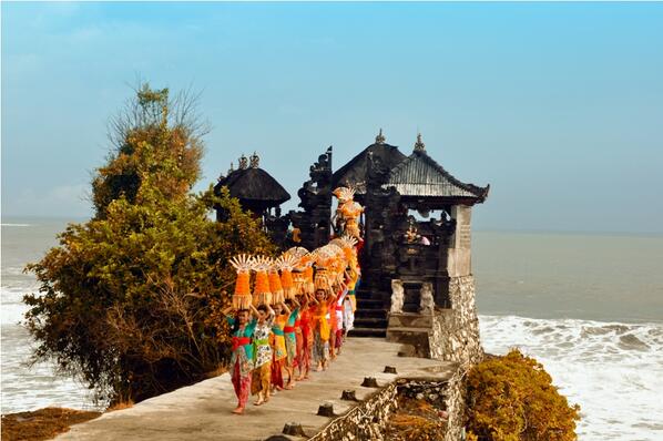 TanahLotBali's tweet photo. Hunting Panasonic Group @Tanah Lot Bali
Monday, May 13, 2013 http://t.co/APichwSqGO