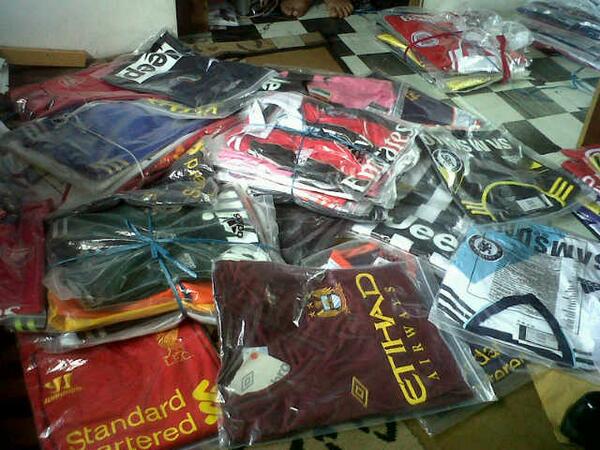p_puas's tweet photo. Ready Stock Jersey Grade ORI || JUST 130rb

List Jersey : https://t.co/3sBPZohOJl http://t.co/GRLg08EEnJ
