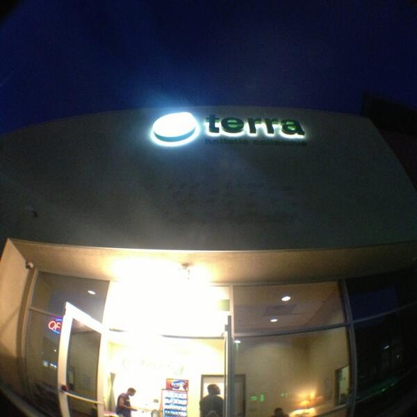 terraholistic's tweet photo. Till 10 🙌 http://t.co/kZONoftShH